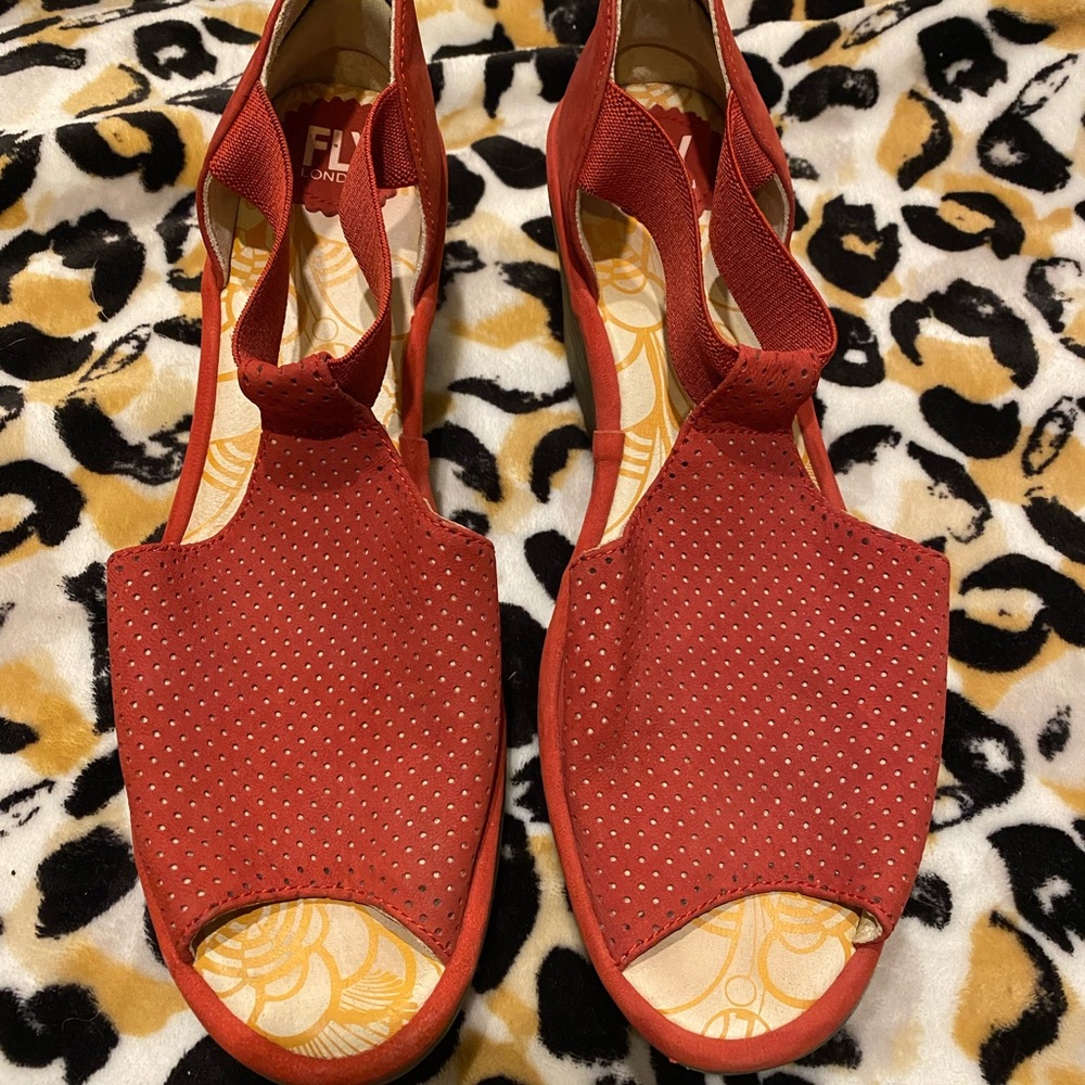 Fly London Women's Vibrant Red Sandals